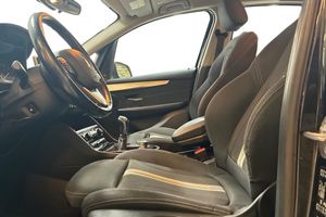 BMW 218 bild 13
