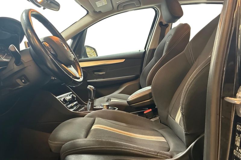BMW 218 bild 13
