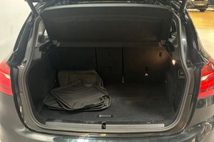 BMW 218 bild 10