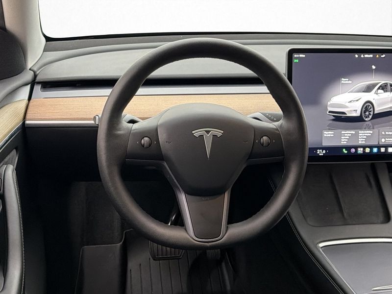 Tesla Model Y bild 14