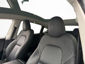 Tesla Model Y bild 13