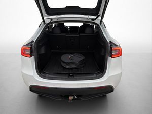 Tesla Model Y bild 31
