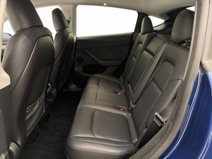Tesla Model Y bild 21
