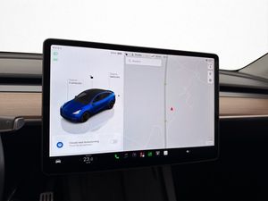 Tesla Model Y bild 28