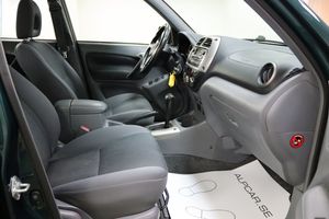 Toyota RAV4 bild 11