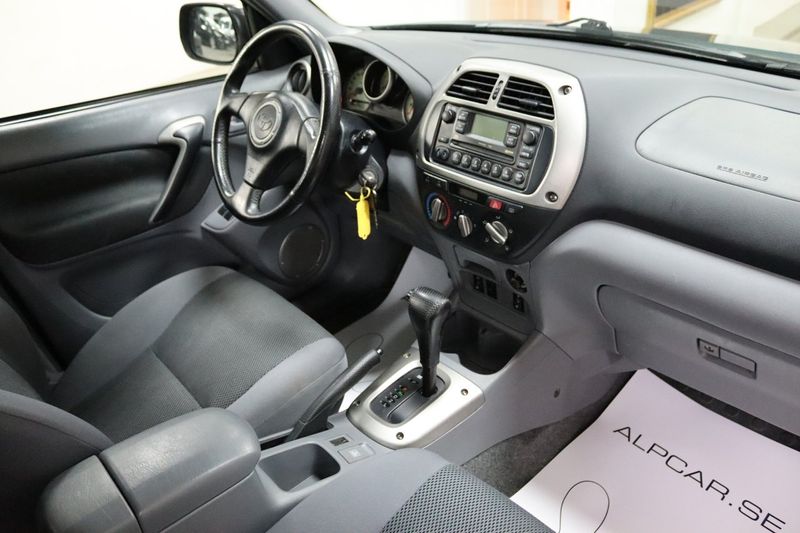 Toyota RAV4 bild 12