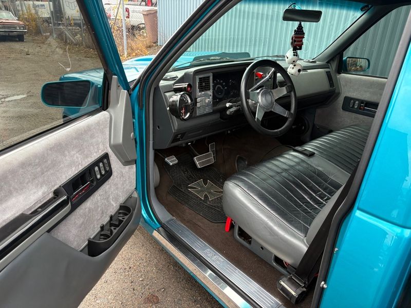 GMC Sierra bild 17