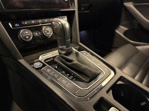 Volkswagen Passat bild 14