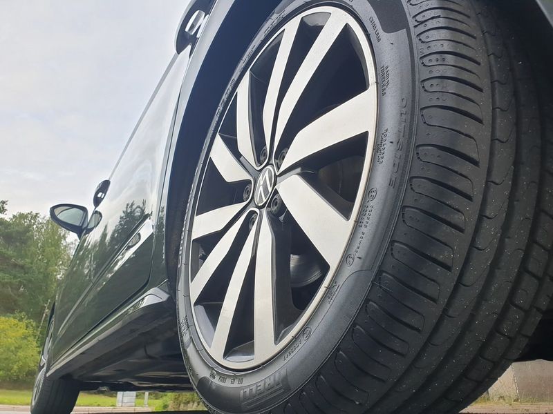 Volkswagen Touran bild 4