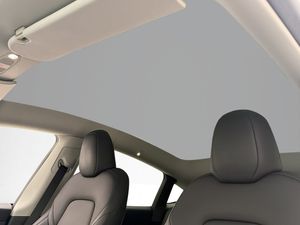 Tesla Model Y bild 11