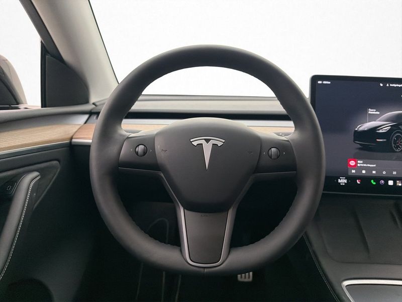 Tesla Model Y bild 12