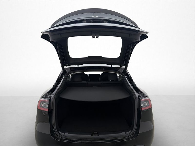 Tesla Model Y bild 29