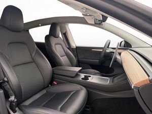 Tesla Model Y bild 13