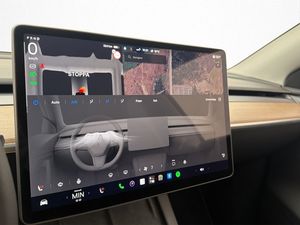 Tesla Model Y bild 24