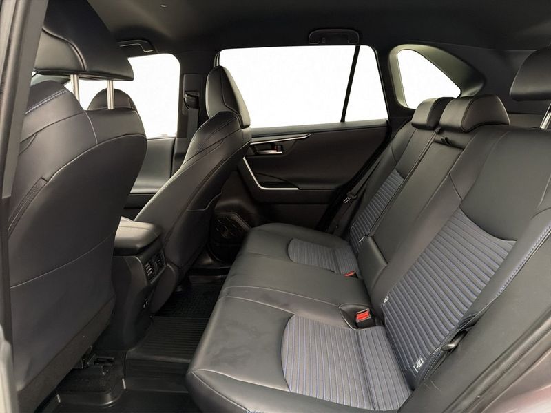 Toyota RAV4 bild 13