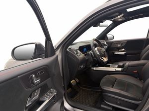 Mercedes EQB300 bild 10