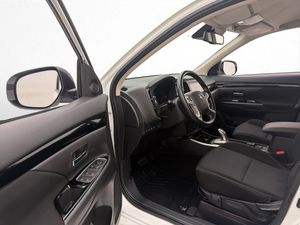 Mitsubishi Outlander bild 10
