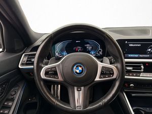 BMW 330 bild 14