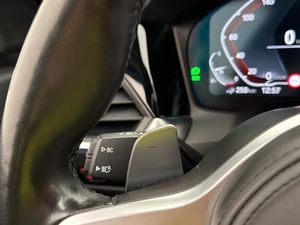BMW 330 bild 15