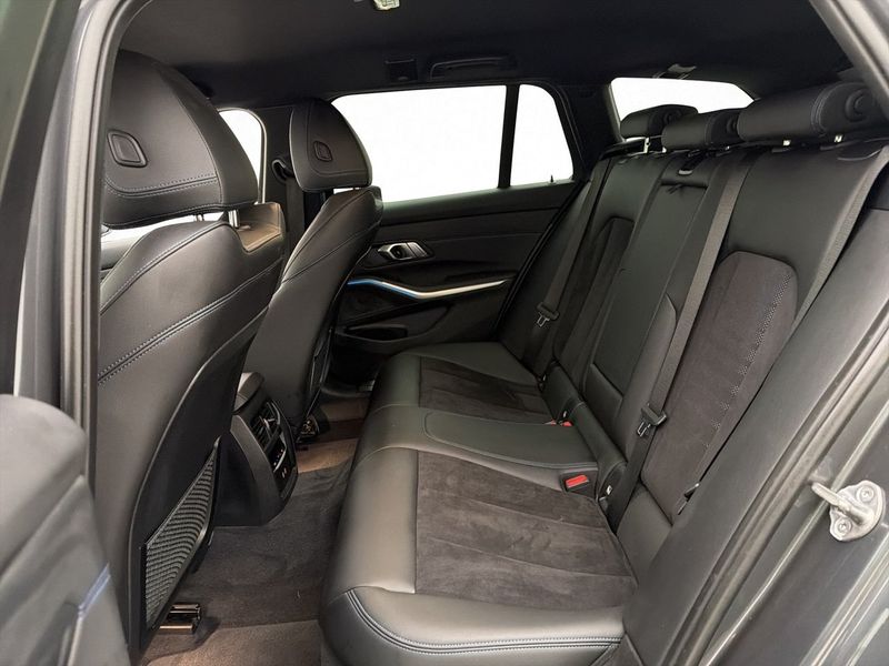 BMW 330 bild 32
