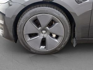 Tesla Model 3 bild 33
