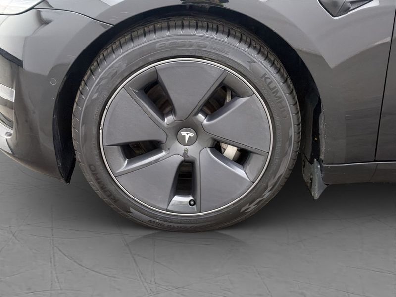 Tesla Model 3 bild 33
