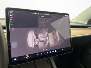 Tesla Model 3 bild 22