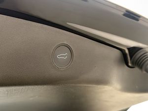 Tesla Model 3 bild 32