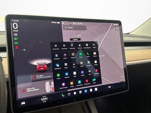 Tesla Model 3 bild 23