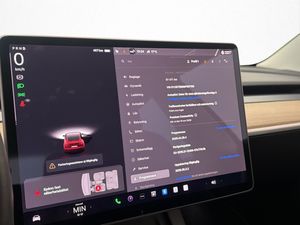 Tesla Model 3 bild 25