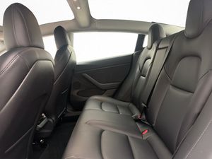 Tesla Model 3 bild 29