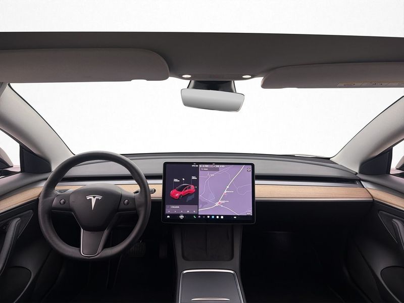 Tesla Model 3 bild 14
