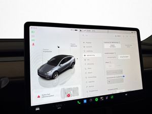 Tesla Model Y bild 25