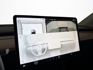 Tesla Model Y bild 22