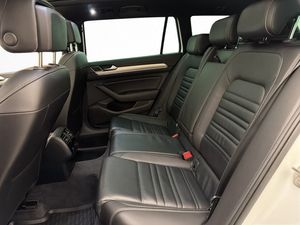 Volkswagen Passat bild 30