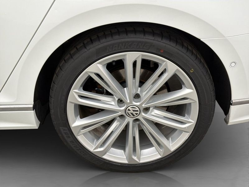 Volkswagen Passat bild 34