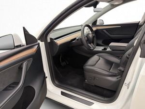 Tesla Model Y bild 11