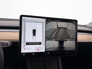 Tesla Model Y bild 14