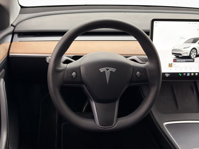Tesla Model Y bild 13