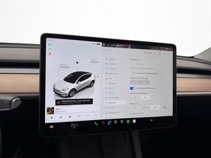 Tesla Model Y bild 19