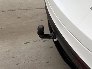 Tesla Model Y bild 10