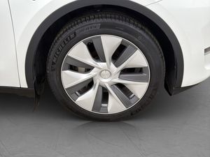 Tesla Model Y bild 29