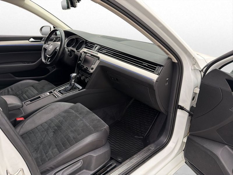 Volkswagen Passat bild 24