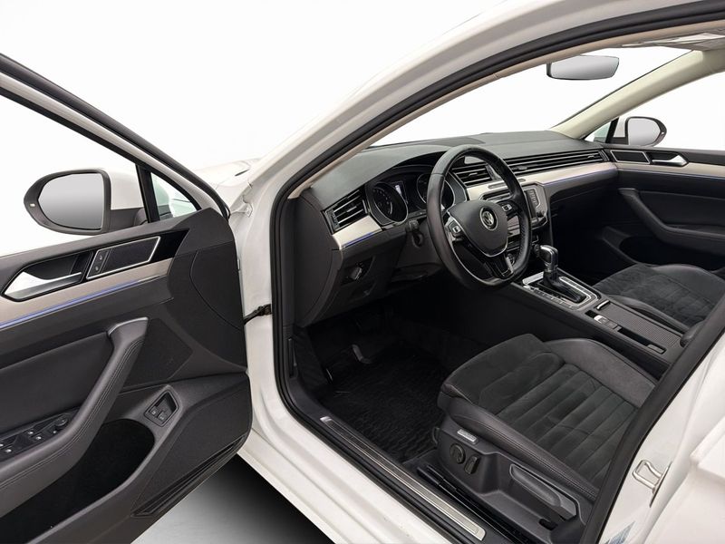 Volkswagen Passat bild 11
