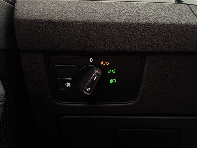 Volkswagen Passat bild 15