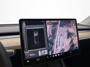 Tesla Model Y bild 17