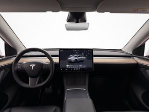 Tesla Model Y bild 14