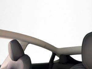 Tesla Model Y bild 13