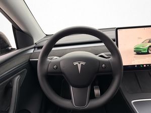 Tesla Model Y bild 14
