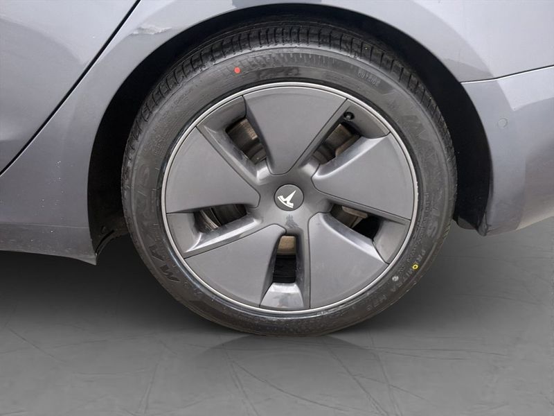 Tesla Model 3 bild 32